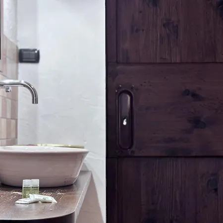 Hammam Rooms, Senorbi, Sardegna