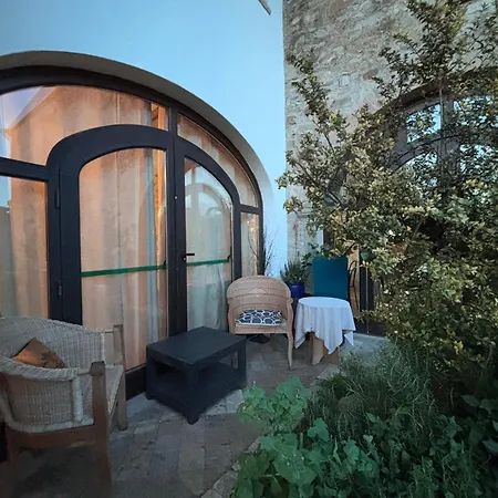 Hammam Rooms, Senorbi, Sardegna Гостевой дом *