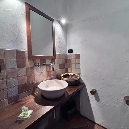 Гостевой дом Hammam Rooms, Senorbi, Sardegna *
